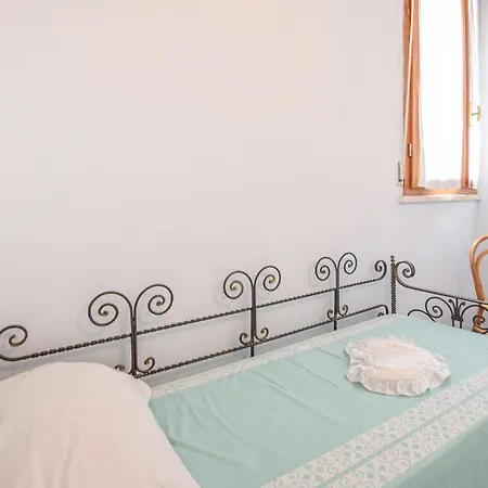 Holiday home Nice In Torre Del Lago With 3 Bedrooms And Wifi *